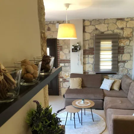 Holliday Stone Villa Psakoudia