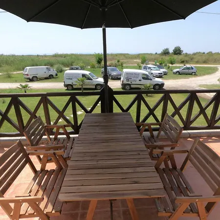 Semesterbostad Holliday Stone Villa